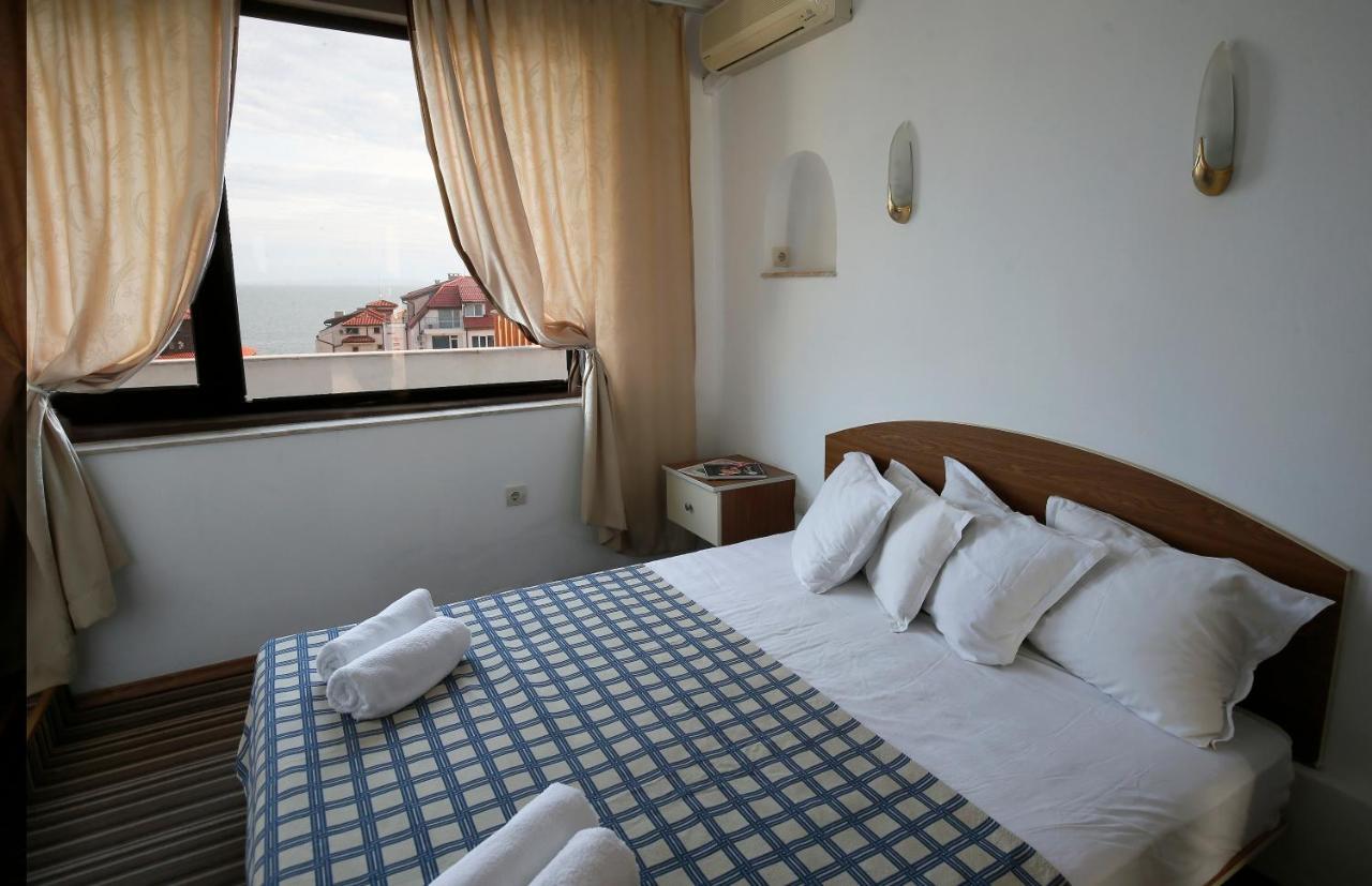Hotel Corona Sveti Vlas Eksteriør billede