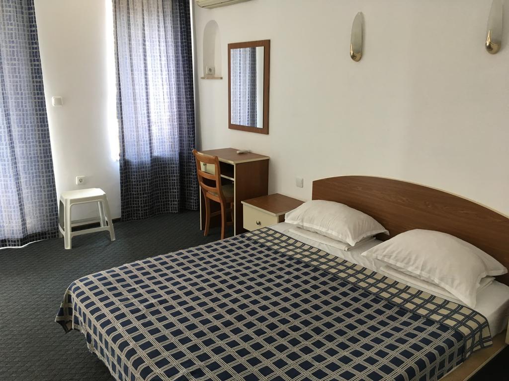 Hotel Corona Sveti Vlas Eksteriør billede